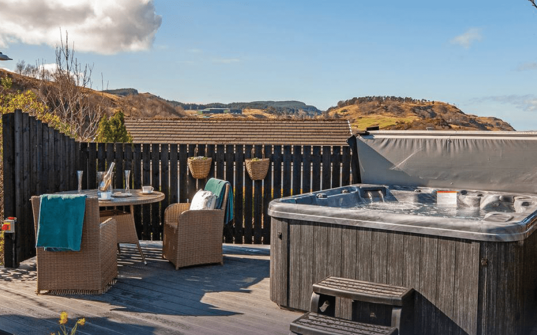 Three Hot Tub Privacy Solutions